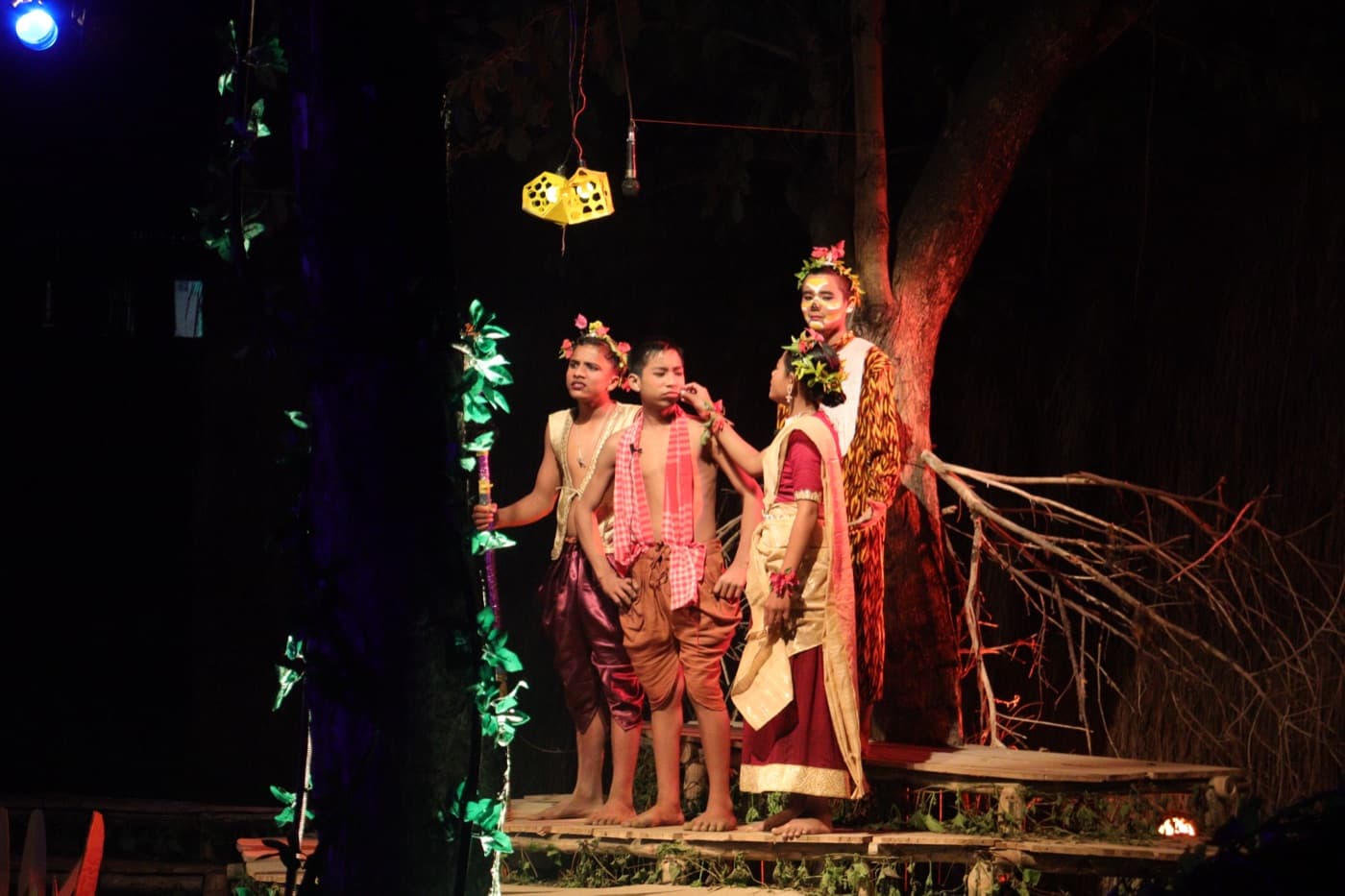 Siyali Palegoi Ratanpur performed by Class 8